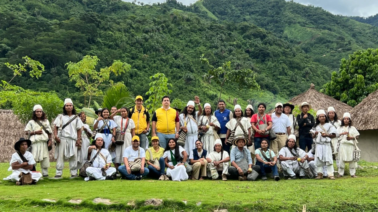 Participación de la Unidad de Víctimas en Kankawarwa durante el encuentro de reparación colectiva del pueblo Arhuaco en la cuenca del río Fundación.